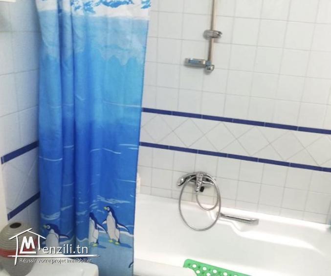 A louer un grand Rez de jardin d’une villa