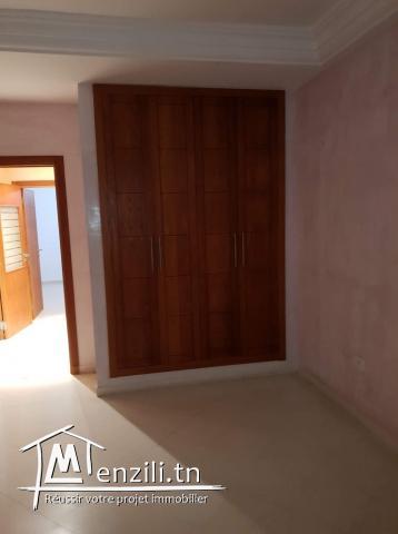 À vendre apparemment haut standing à Ennasr