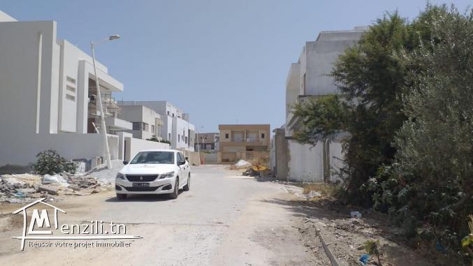 superbe terrain a chotrana