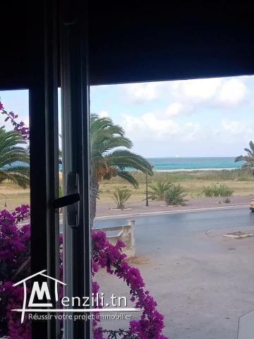 Un appartement à vendre à Sidi Selem Vue sur mer
