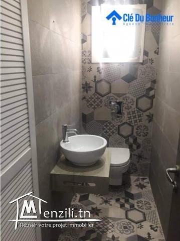 luxe appartement totalement rénové à l'aouina