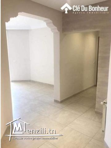 luxe appartement totalement rénové à l'aouina