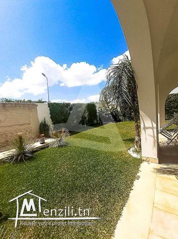 Location d’une villa avec piscine Gammarth Tunisie