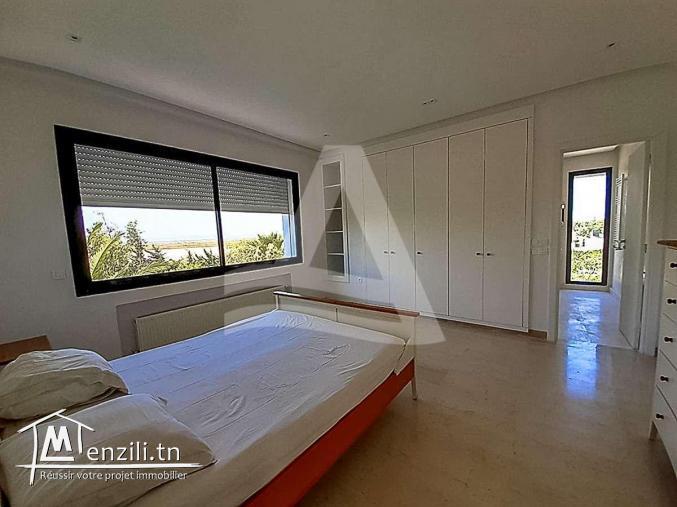 Location d’un étage de villa au Golf de Gammarth