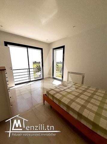 Location d’un étage de villa au Golf de Gammarth