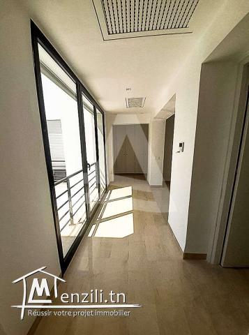 Location d’un étage de villa au Golf de Gammarth