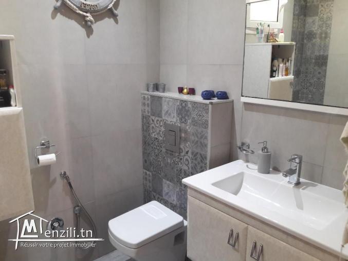 Appart S+3 au 1er étage cité olympique