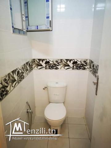 Location d'un appartement neuf s+2 avec un beau jardin à el menzah 9c