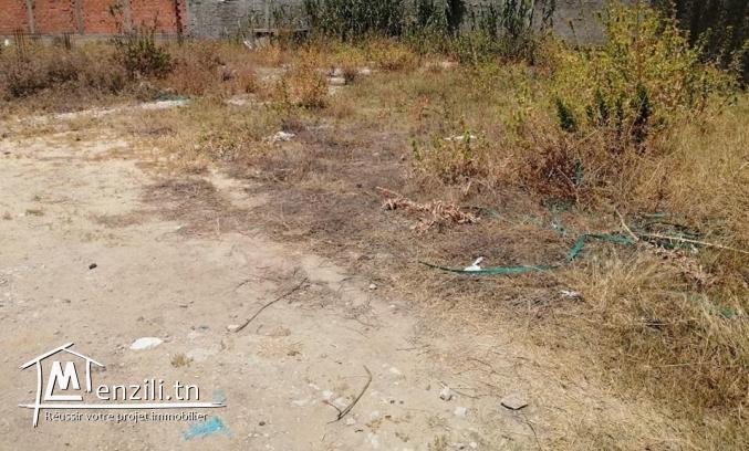 a vendre un terrain de 474 m2