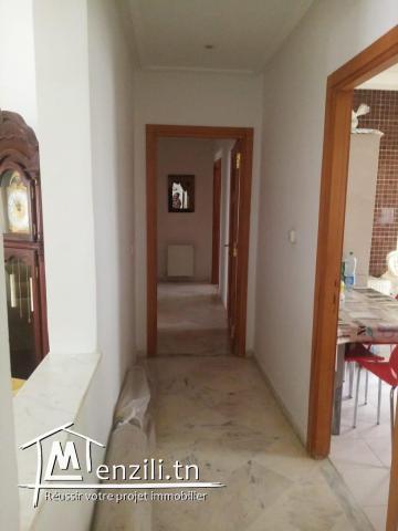 appartement s+3 au 1 ère étage a cité wahat