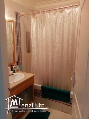 appartement s+3 au  5 éme étage à cité wahat