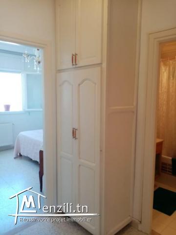 appartement s+3 au  5 éme étage à cité wahat