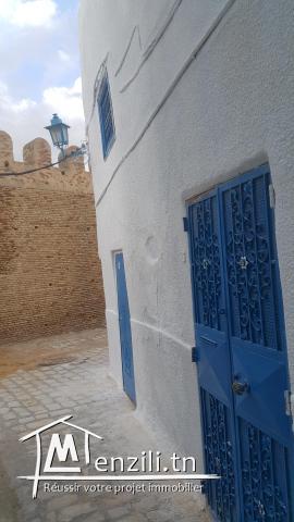 دار للبيع بالقيروان المدينة