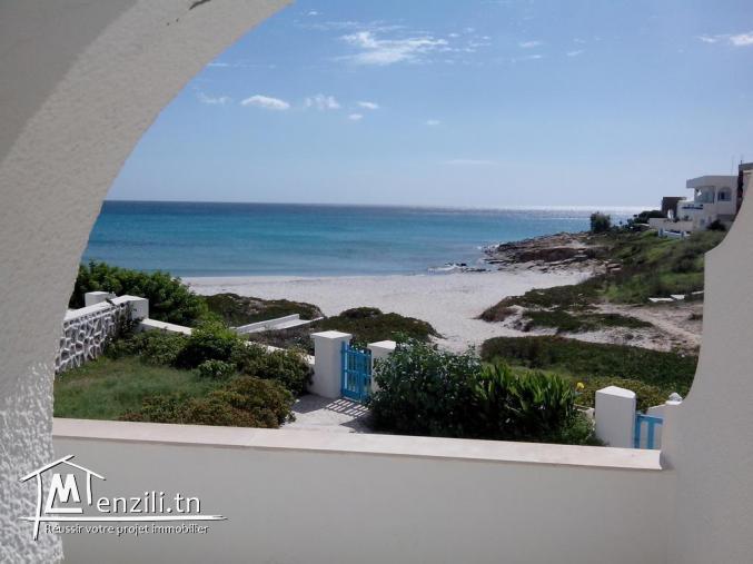 à louer une villas ou appartement pour passer ďété a kelibia