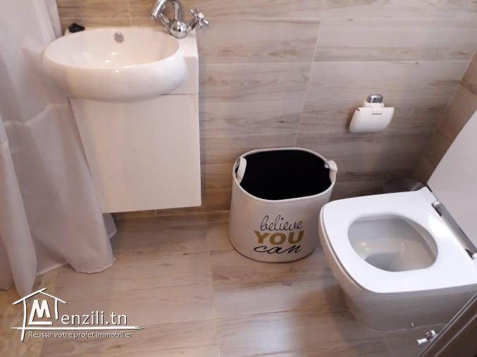 maison à deux étages