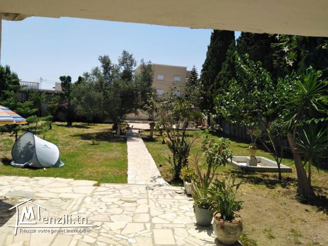 villa à deux étages à borj louzir