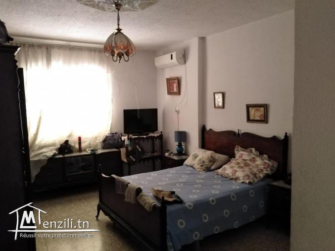 villa à deux étages à borj louzir