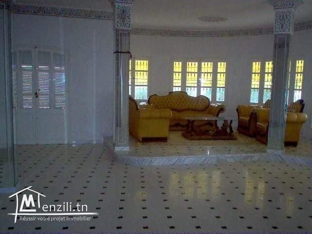 VASTE VILLA A HAMMAM CHATT