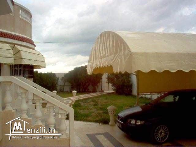 VASTE VILLA A HAMMAM CHATT