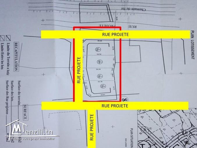 Terrain  titré  sur 3 vois