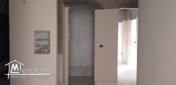 appartement s+2 en cours de finition à Ain Zaghouen nord