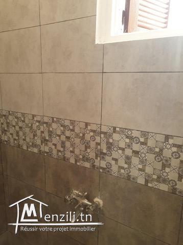 Rdc de villa indépendant et récemment rénové - Soukra Ariana