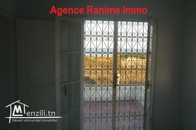 Maison ds terrain de 400m2 a el haouaria plage