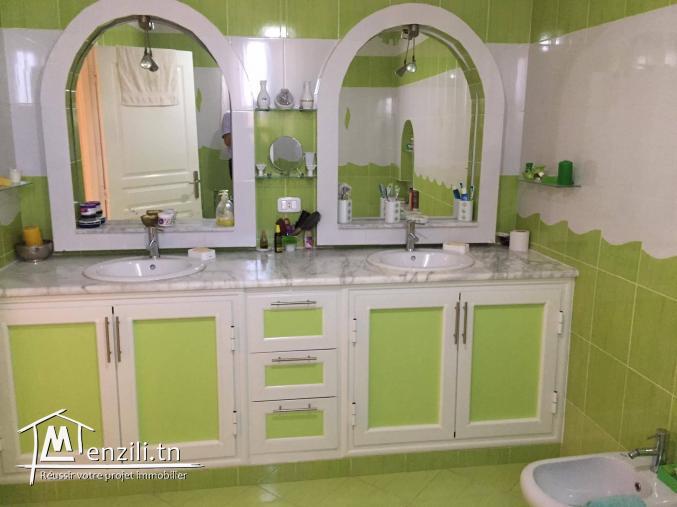 belle maison de 4 étages a cite erriadh cote soltana