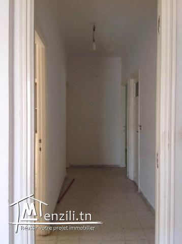 magnifique villa située en plein cœur de la cité el ghazela