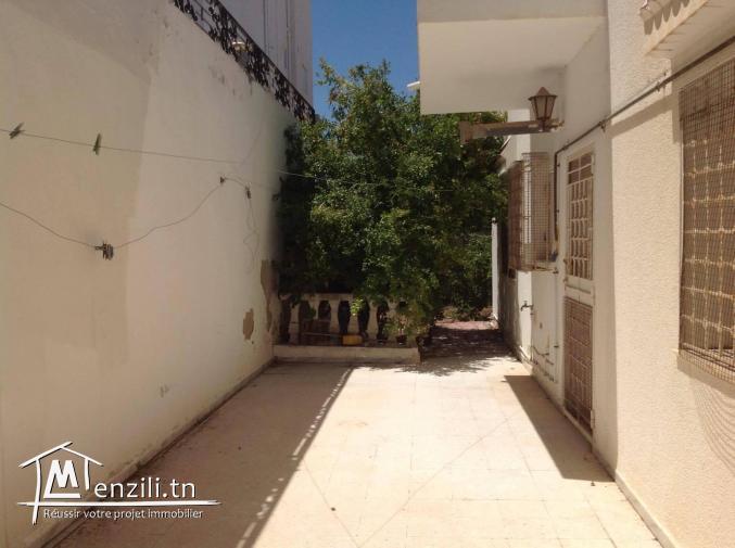 magnifique villa située en plein cœur de la cité el ghazela
