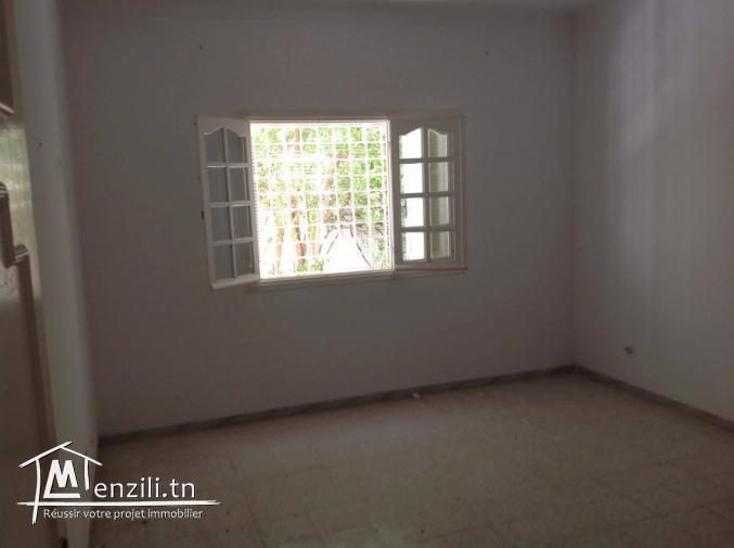 magnifique villa située en plein cœur de la cité el ghazela