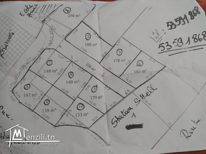 plusieurs parcelles de terrains