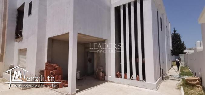 Villa inachevée avec piscine  a Hammamet Sud