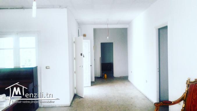 Grande Villa au centre de l'Ariana