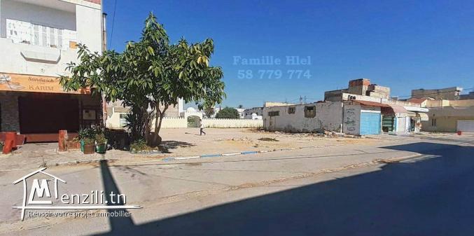 Terrain titré à rades