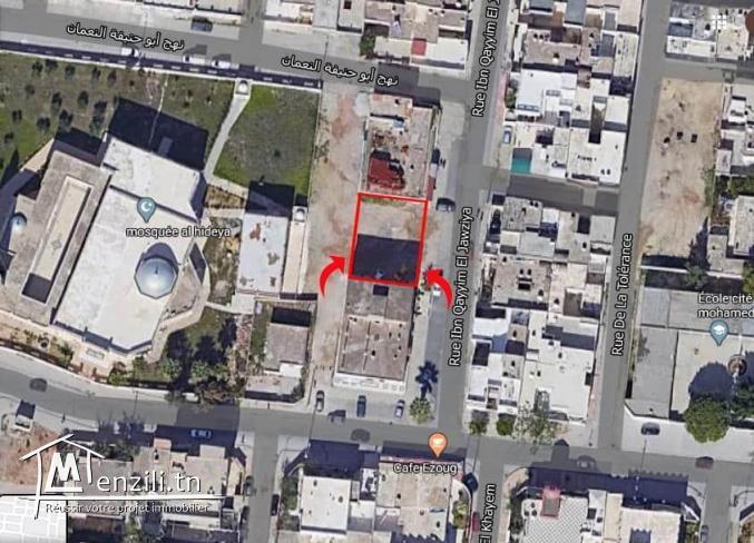 Terrain titré à rades