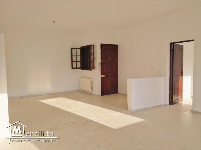 Appartement S+2 très bien aéré et très bien ensoleillé