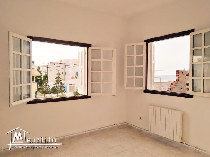 Appartement S+2 très bien aéré et très bien ensoleillé