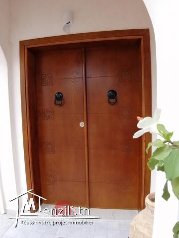 Vente Houch - Maison typique Djerbienne - avec piscine