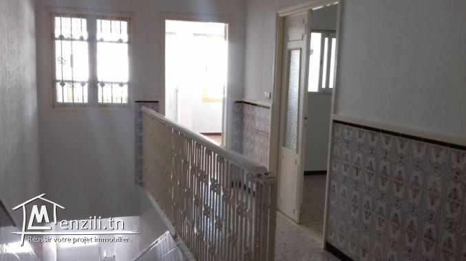 Appartement Duplex S+3 centre ville Kelibia