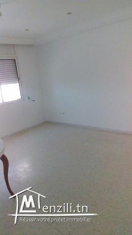 Appartement S+3 en 2 ème étage