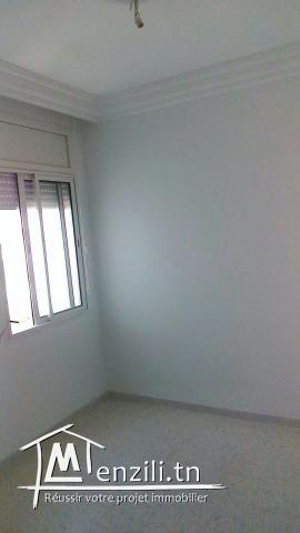 Appartement S+3 en 2 ème étage