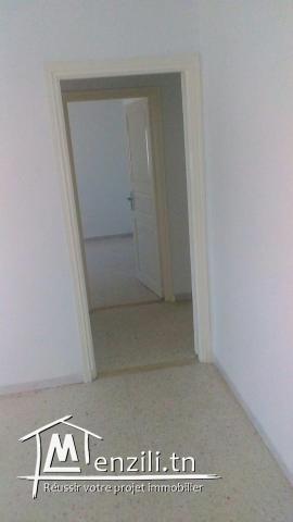 Appartement S+3 en 2 ème étage