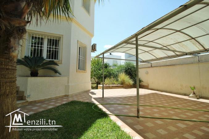 Lumineuse villa à Gammarth touristique