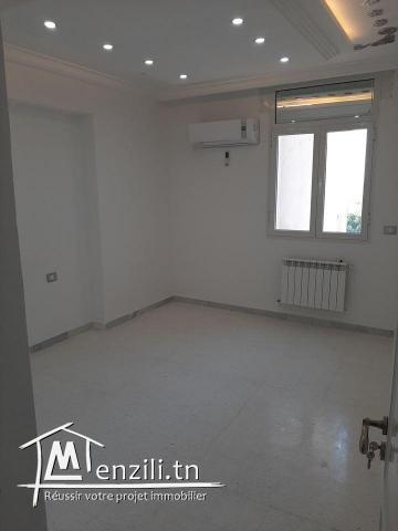 Joli appartement 3 pièces et salon