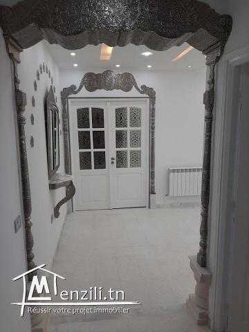 Joli appartement 3 pièces et salon