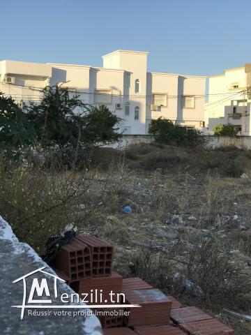 Terrain de 350 m2 à Boumhal