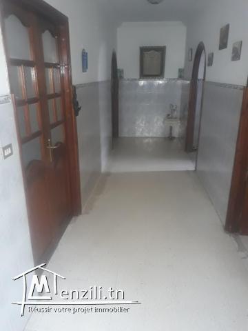 Vente  grand  villa  de 500 m² sur 2 etage avec studio