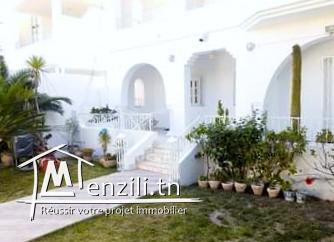 Rez de chaussée meublé vers le stade de la Marsa