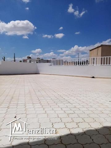 A louer villa S+7 (vide) à el menzah9